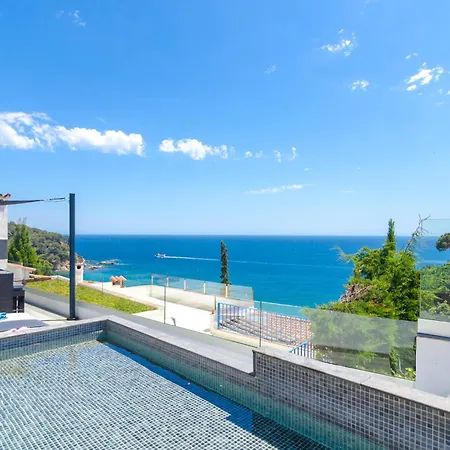 Casa Blanca - Location Maitikoa * 료렛 드 마르